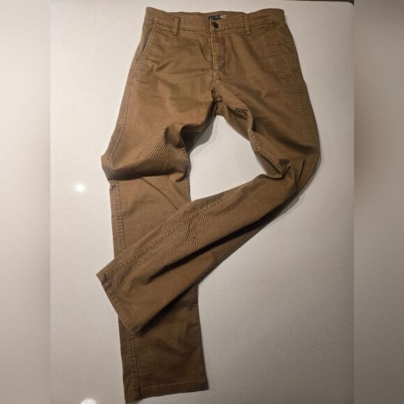 Dockers 31x34 Slim Fit Tan Brown Khaki Chino Pants Like New - Picture 2 of 4